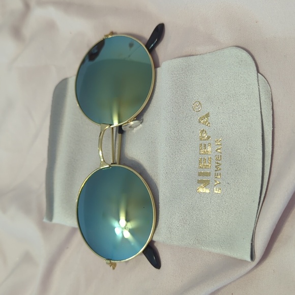 Nieepa Round Sunglasses - Picture 1 of 2